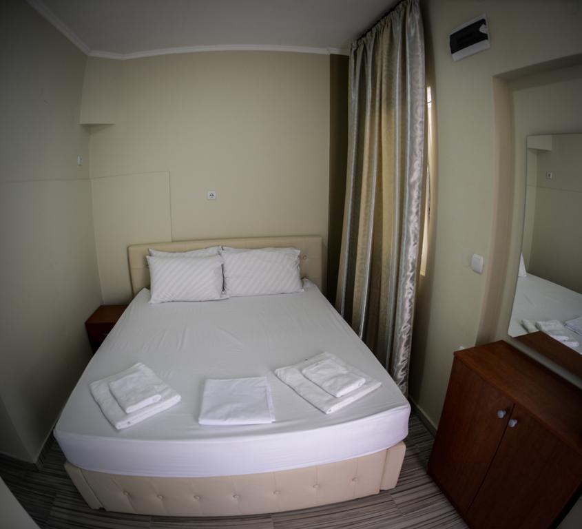 Crown Hotel Nea Skioni Phòng bức ảnh